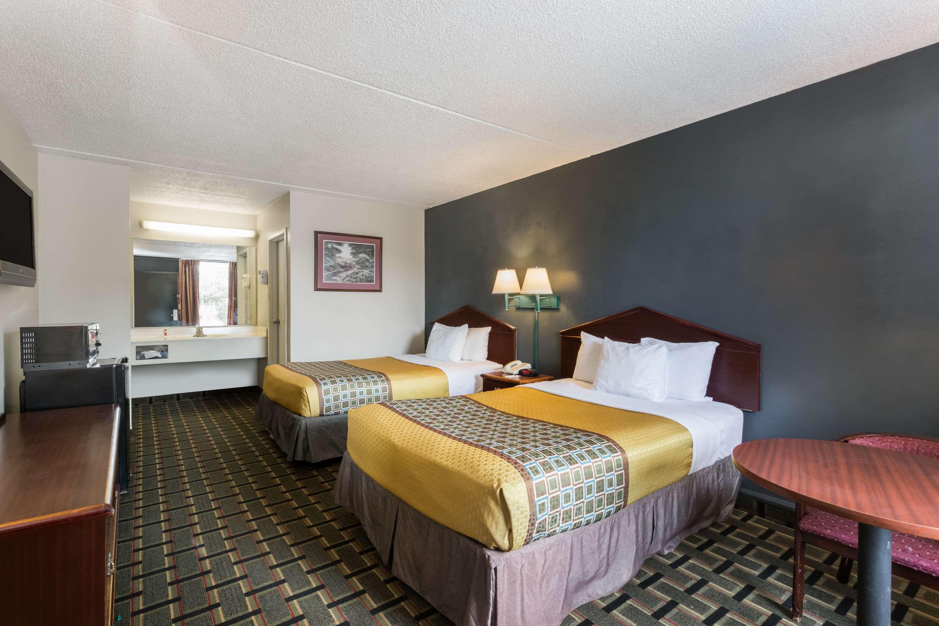 Travelodge By Wyndham Savannah Area/Richmond Hill Exteriér fotografie
